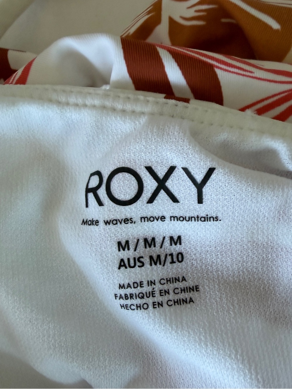 Roxy Tropical Print Side-Tie Swimsuit Size Medium tried on never worn 🌺 - Picture 4 of 4